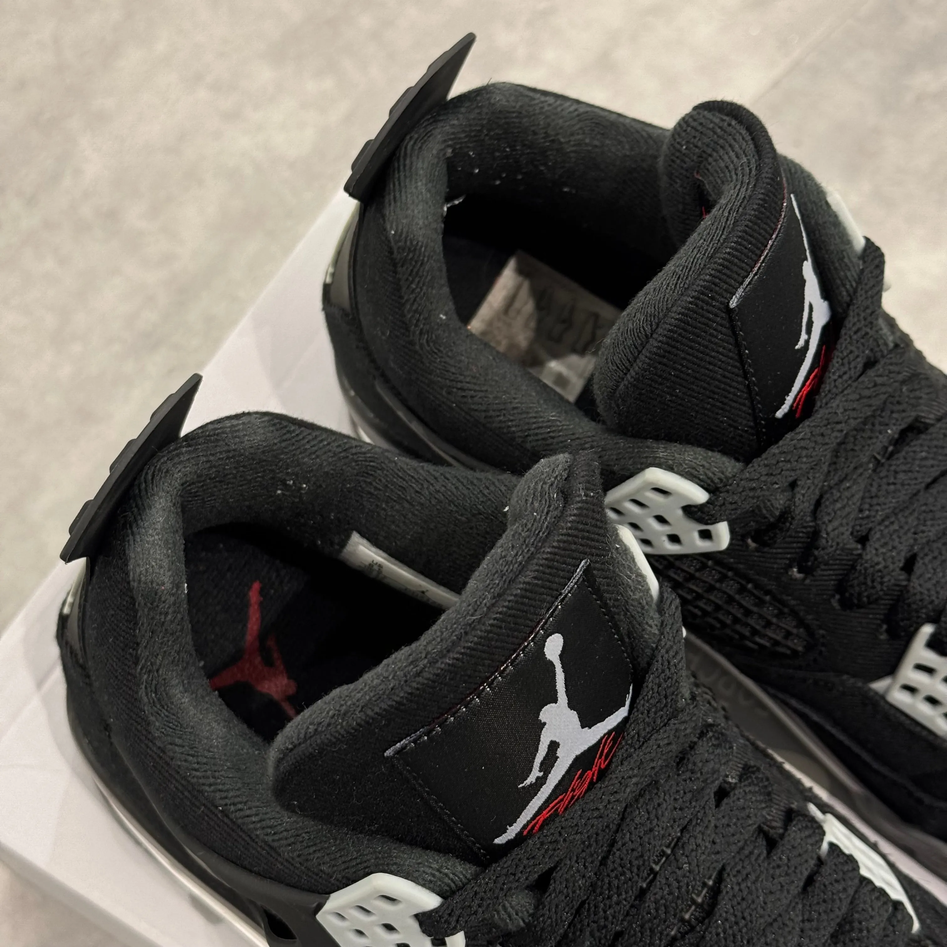 Air Jordan 4 Black Canvas (42) - Usado