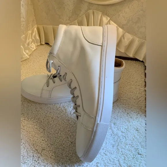AMERICAN EAGLE OUTFITTERS MENS LEATHER HITOP SNEAKERS
