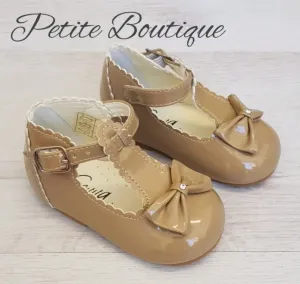 Camel patent t-bar bow shoes