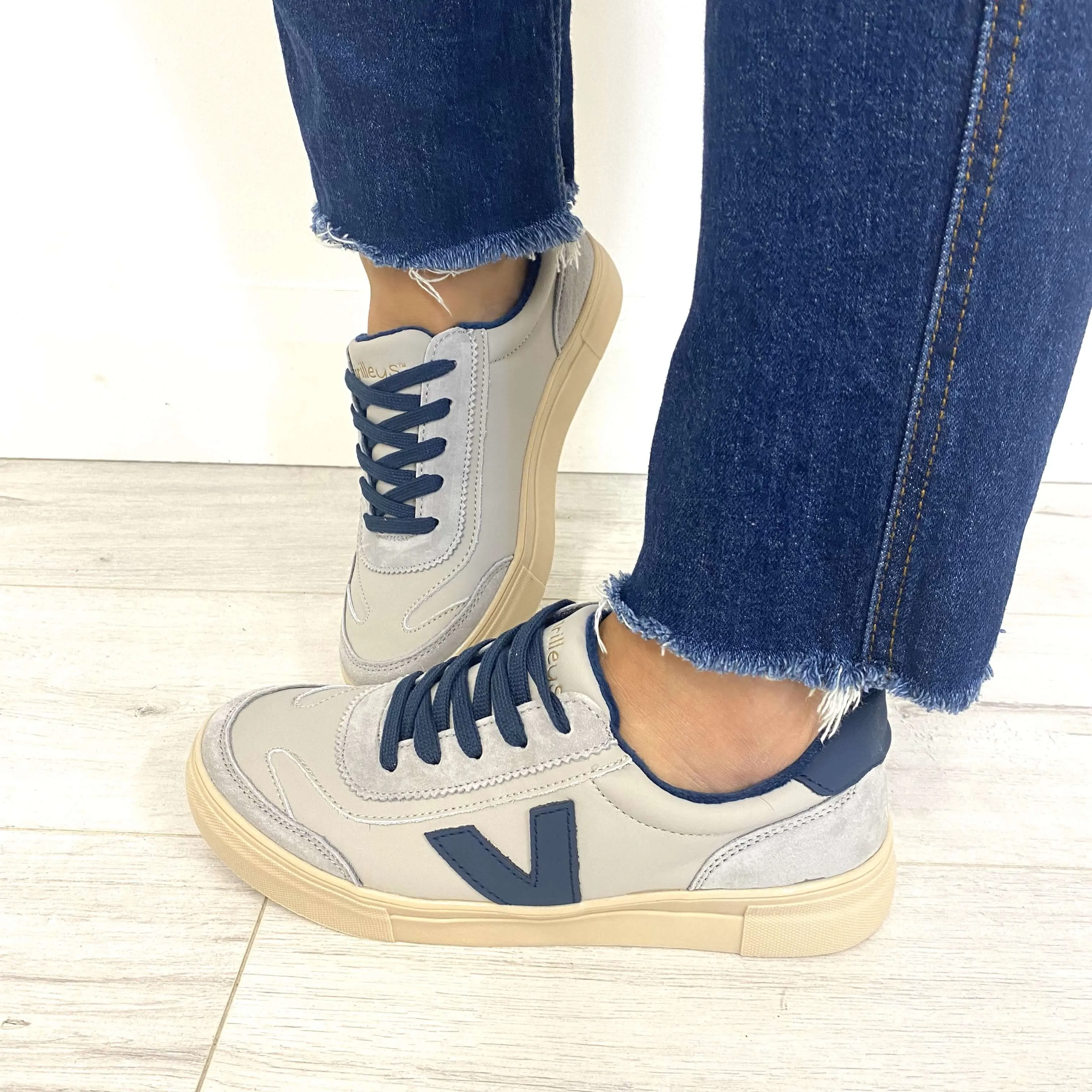 Drilleys Eighty Elevated Sole Sneakers - Grey/Navy