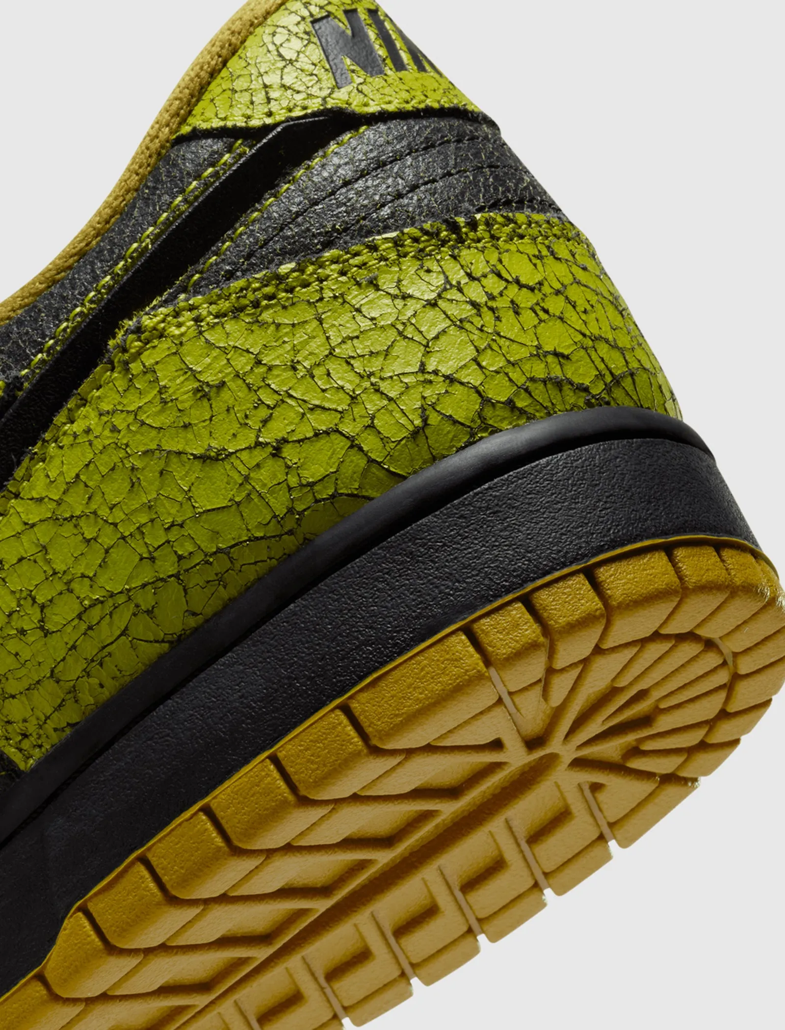 DUNK LOW "HALLOWEEN"