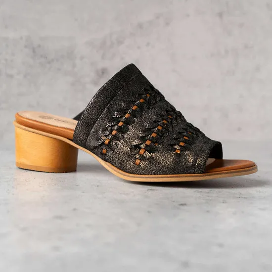 Eric Michael Lisbon Black Crackle Leather Sandal