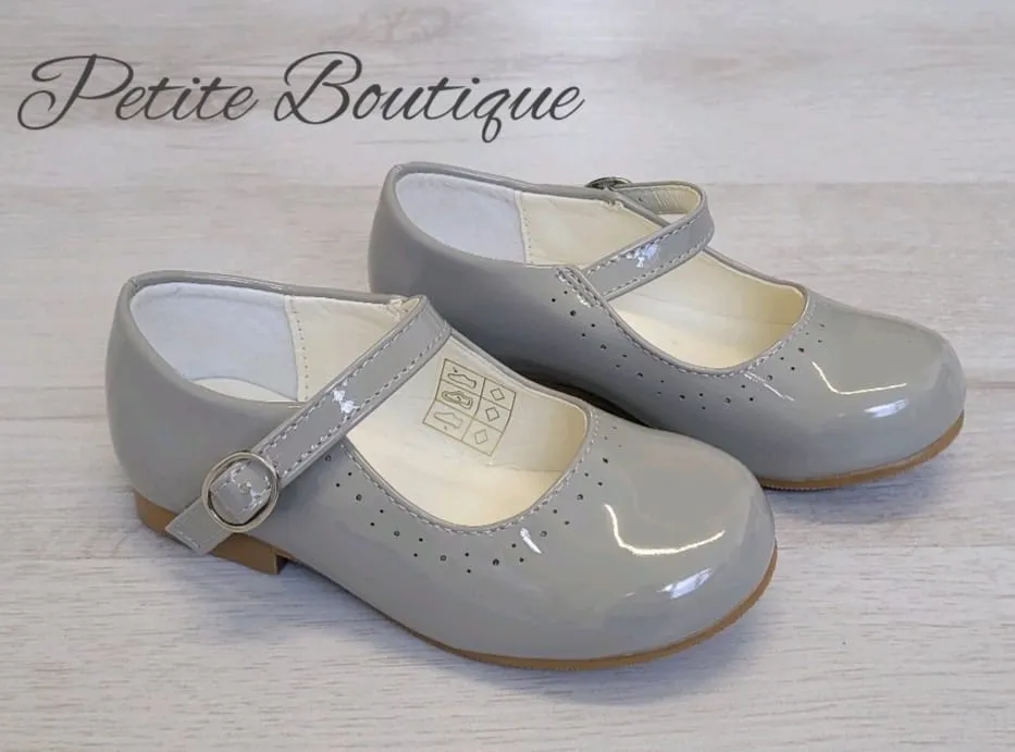 Grey patent shoes