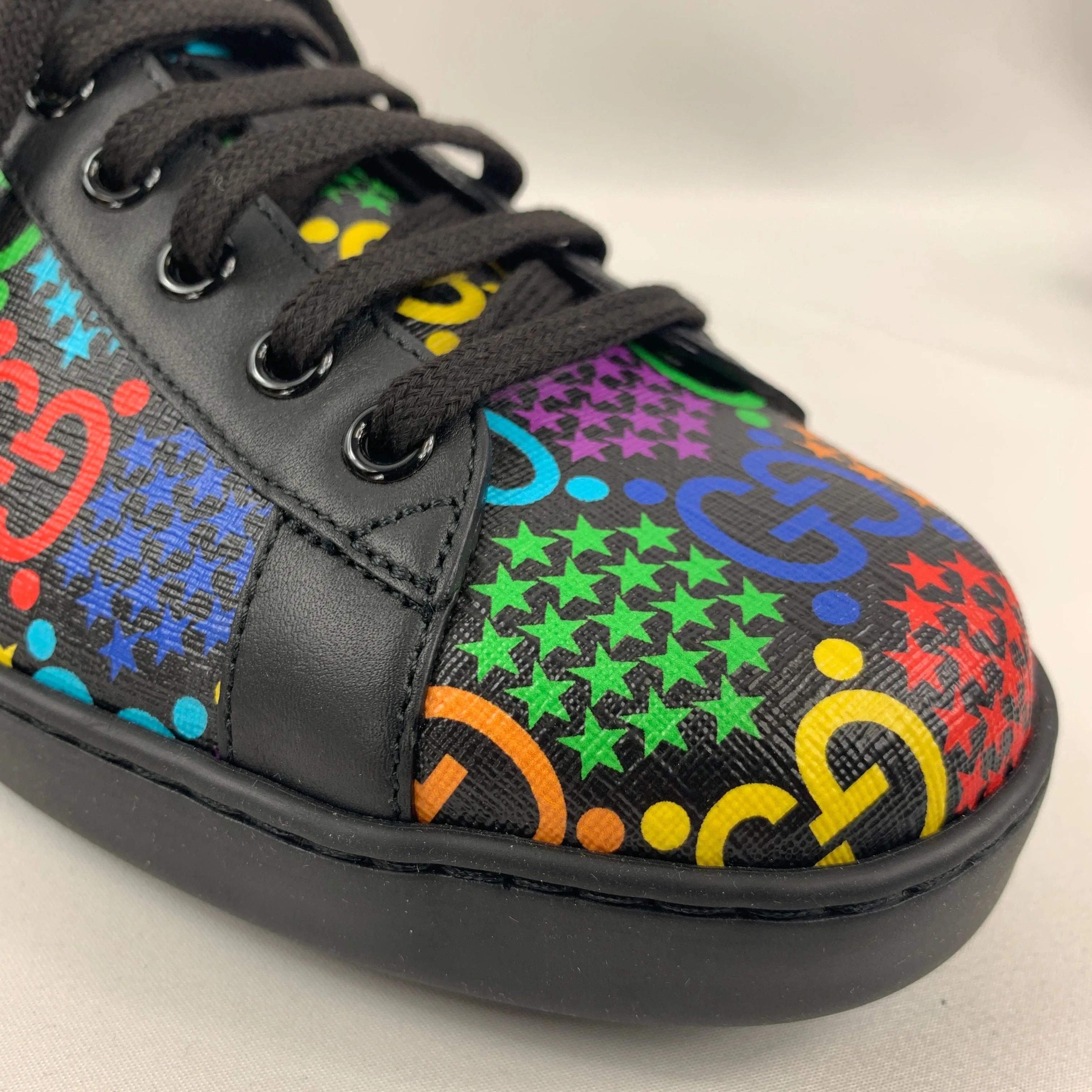 Gucci GG Psychedelic Ace Sneaker in Black