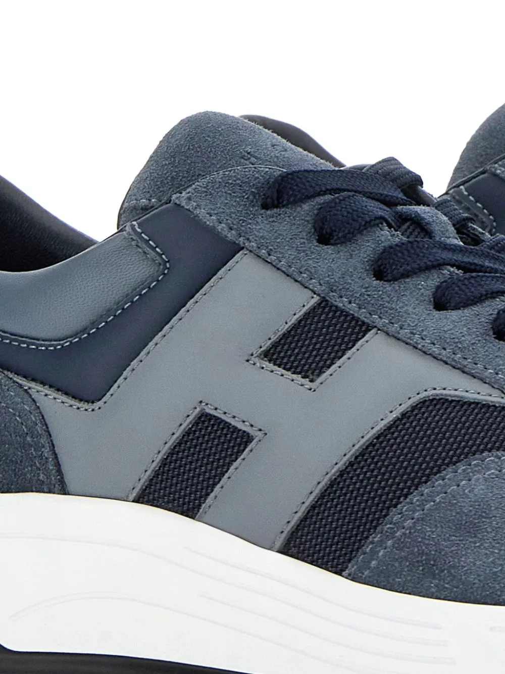Hyperlight leather sneakers