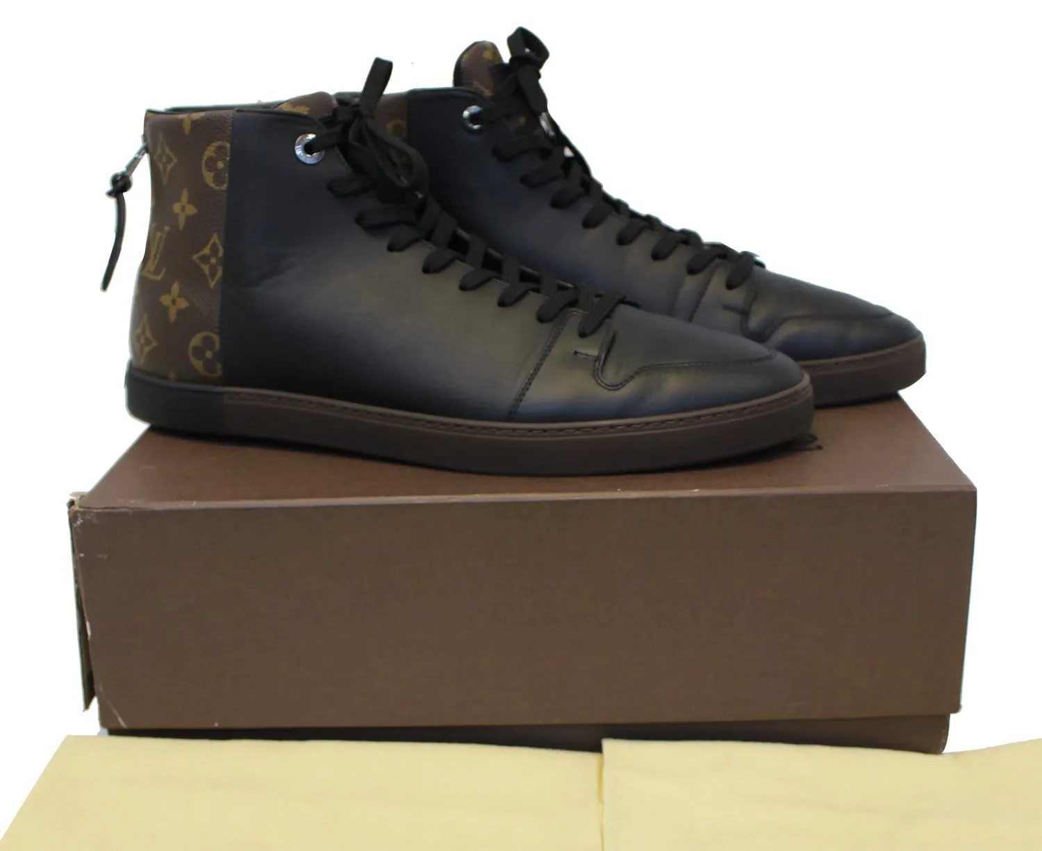 LOUIS VUITTON Monogram Line up Sneakers Size 10