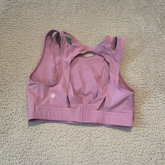 Lululemon Strong Front Bra *Medium Support, B/C Cups White size 8