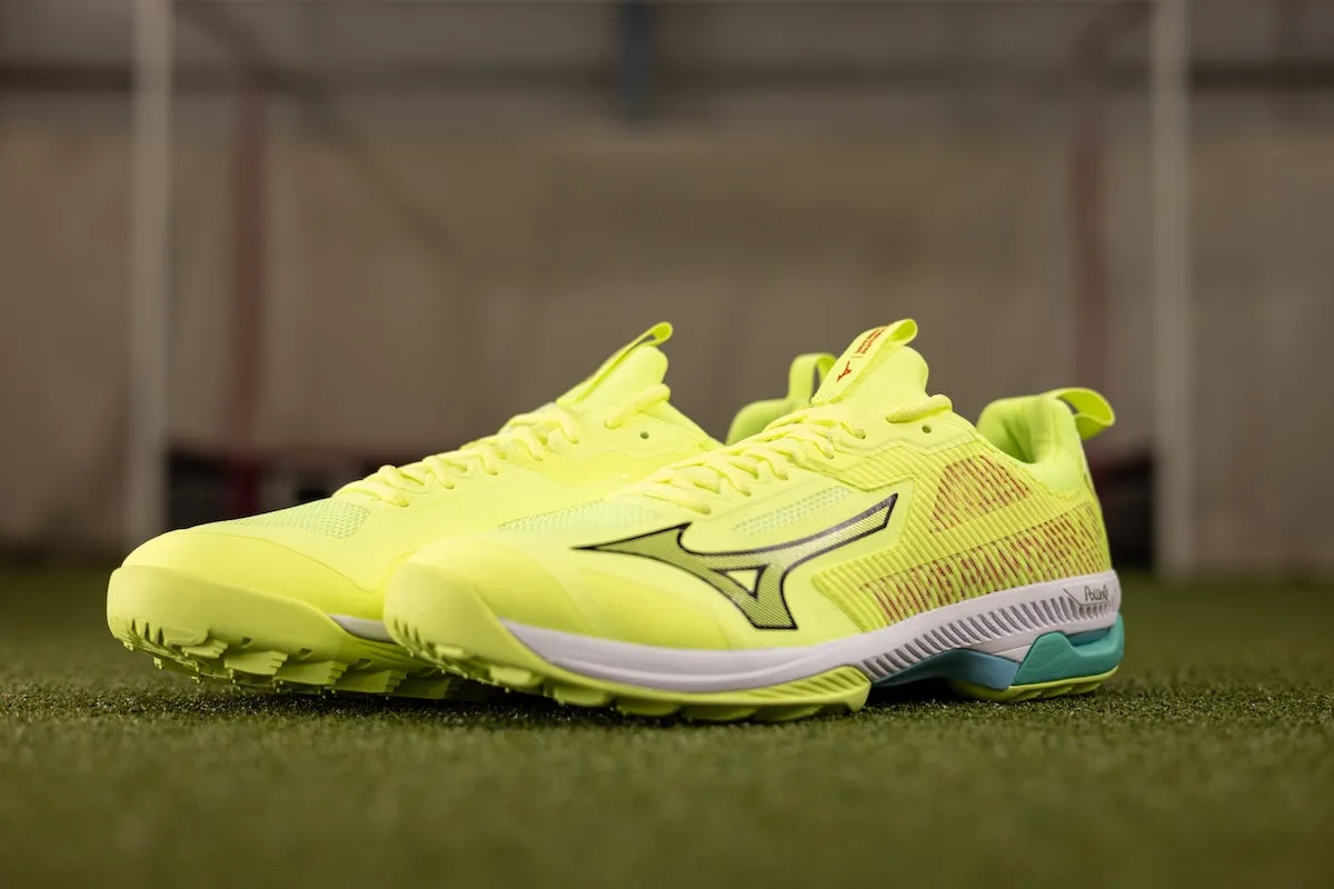 Mizuno Wave Panthera 2 Hockey Shoes Neo Lime