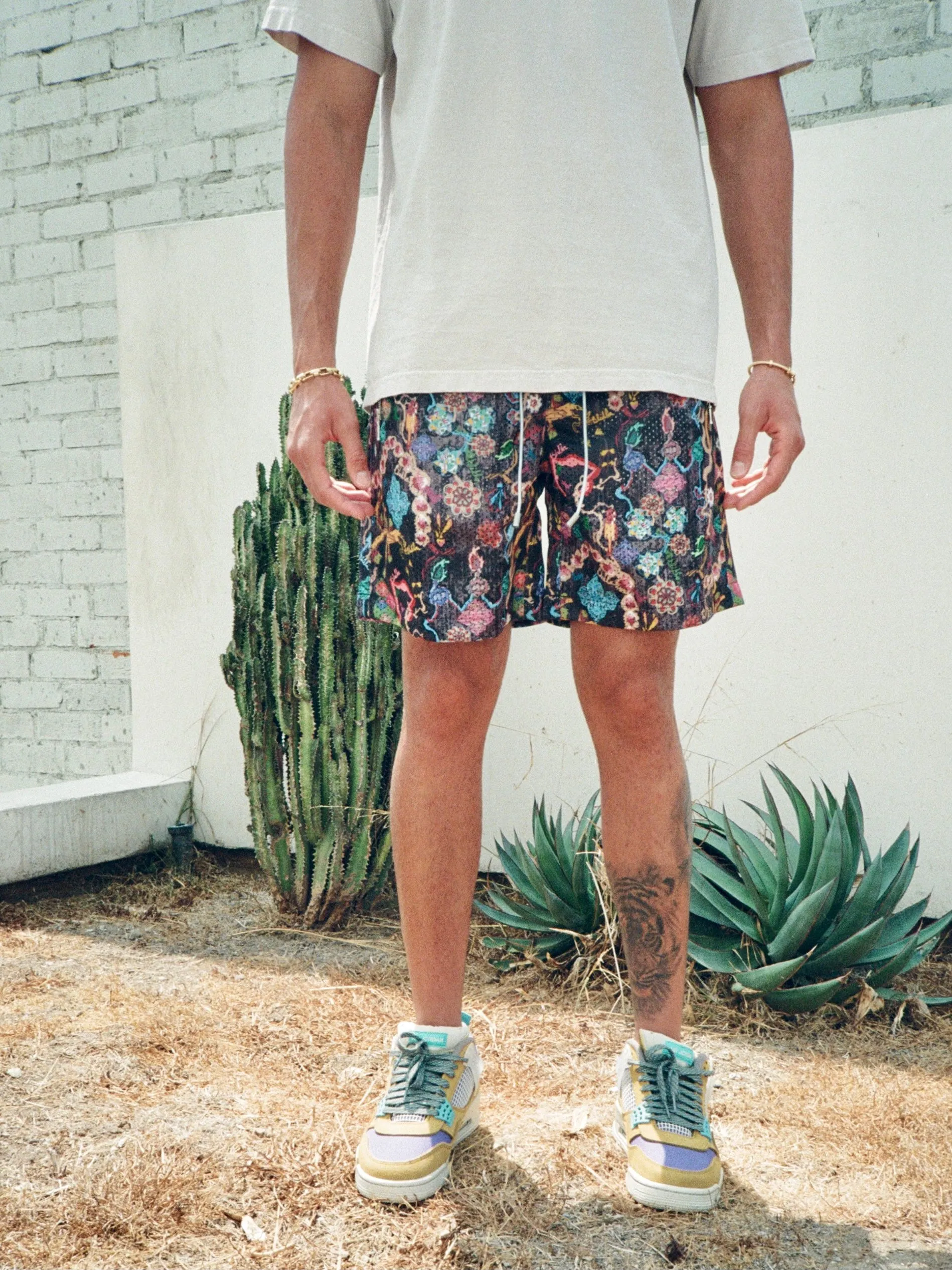Modern Persian Mesh Short - Aged Black