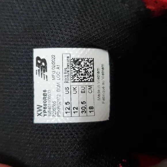 NIB 12.5 X-Wide Little Boys, 680 V6 Lace Up Running Shoe, New Balance