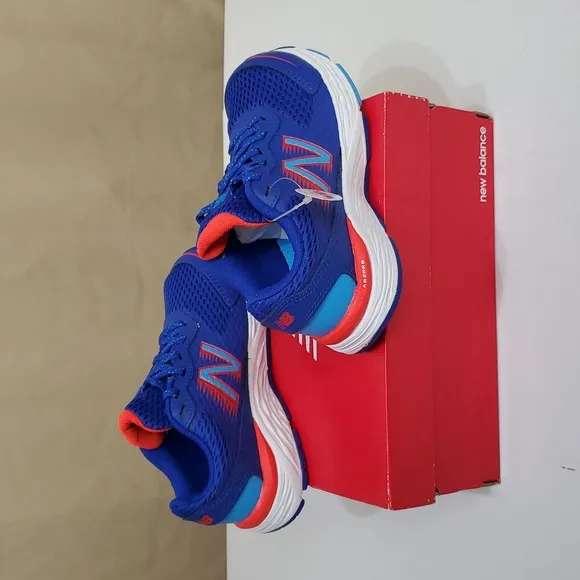 NIB 12.5 X-Wide Little Boys, 680 V6 Lace Up Running Shoe, New Balance