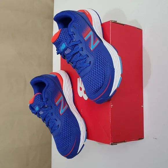 NIB 12.5 X-Wide Little Boys, 680 V6 Lace Up Running Shoe, New Balance