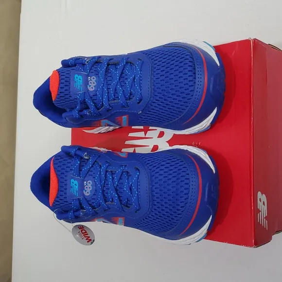 NIB 12.5 X-Wide Little Boys, 680 V6 Lace Up Running Shoe, New Balance