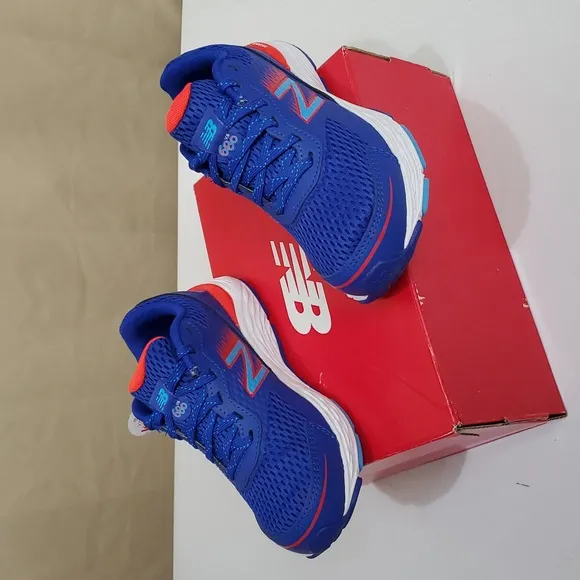 NIB 12.5 X-Wide Little Boys, 680 V6 Lace Up Running Shoe, New Balance