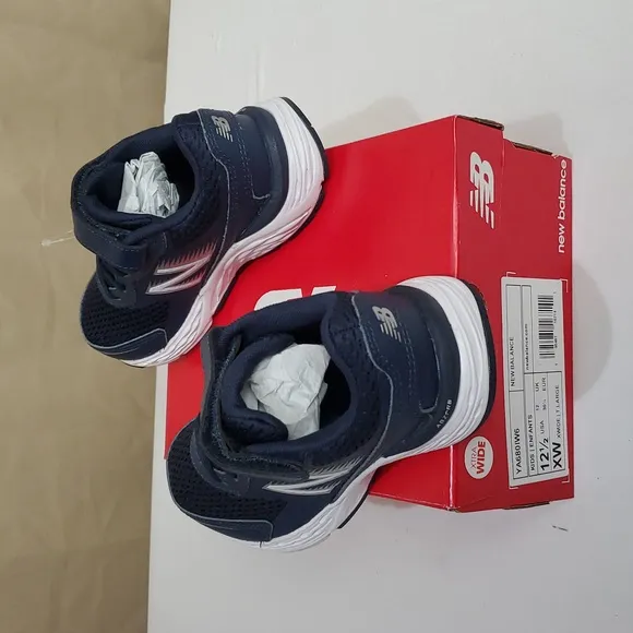 NIB 12.5 X-Wide Little Boys, 680 V6 Velcro Hook &amp; Loop Running Shoe, New Balance