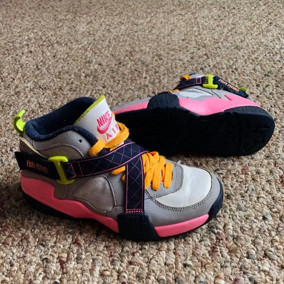 Nike Air Raid Kids Shoes