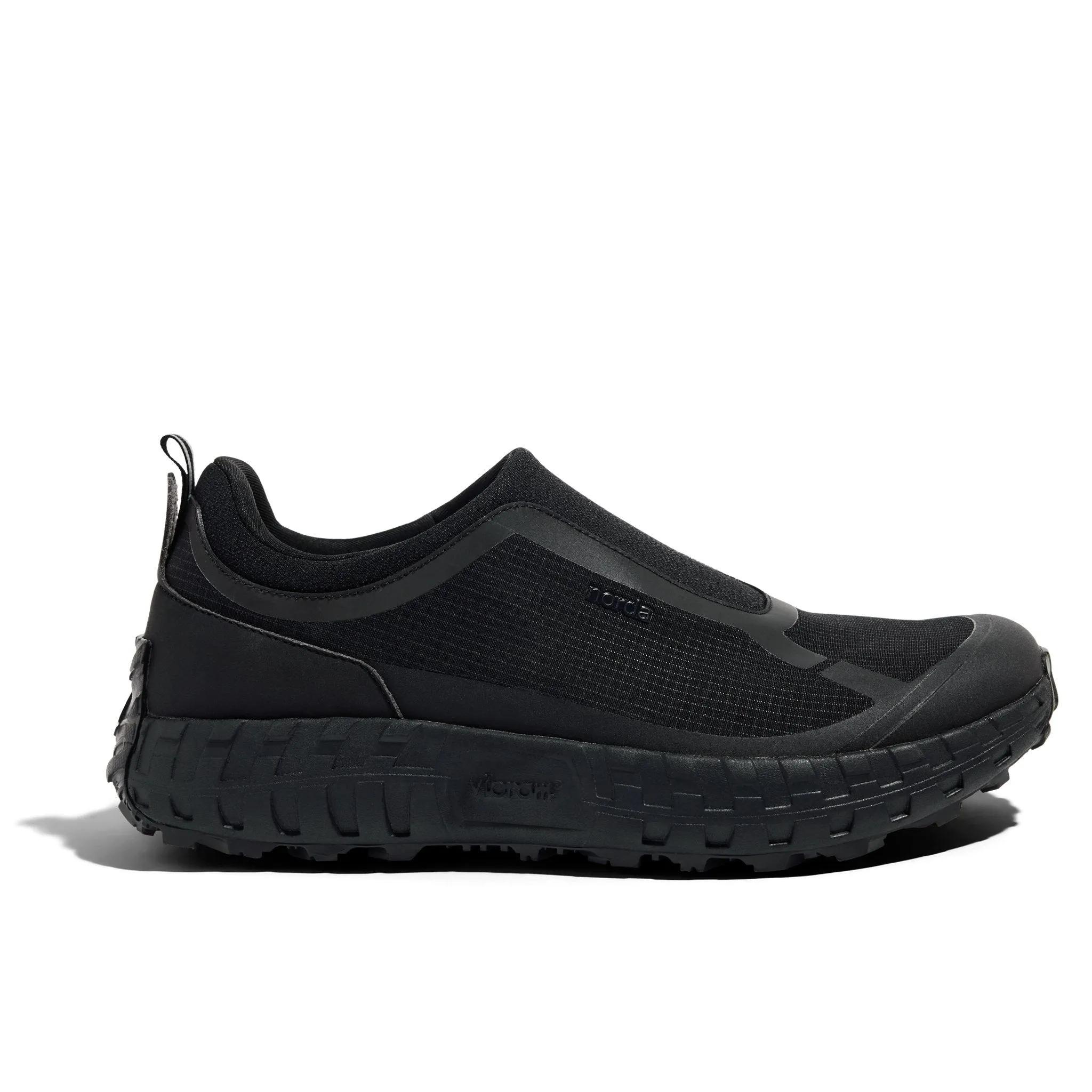 Norda 003 Pitch Black