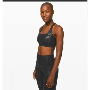NWT Lululemon Energy Bra 20YR Manifesto Foil Print Black size 6 Metallic RARE!