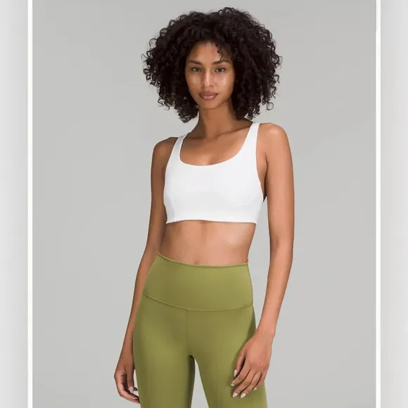 NWT Lululemon Wunder Train Bra Medium Support, C/D Cup, Size 6 White