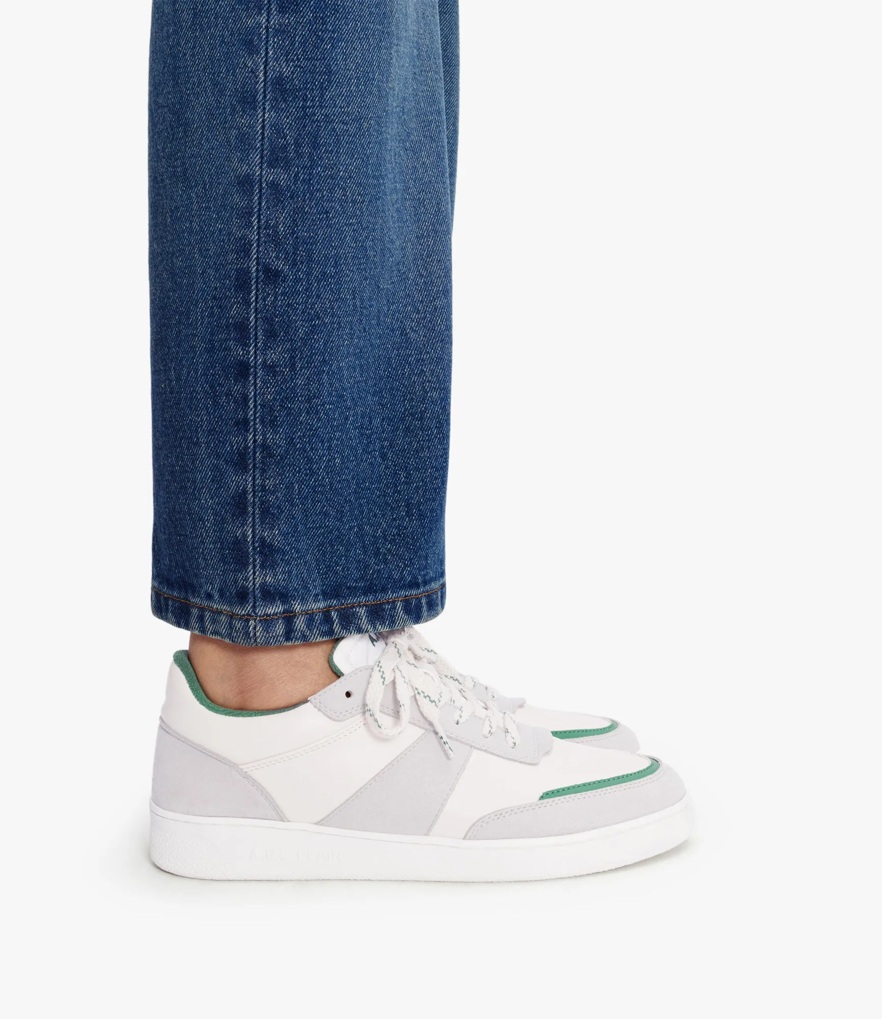 Plain sneakers