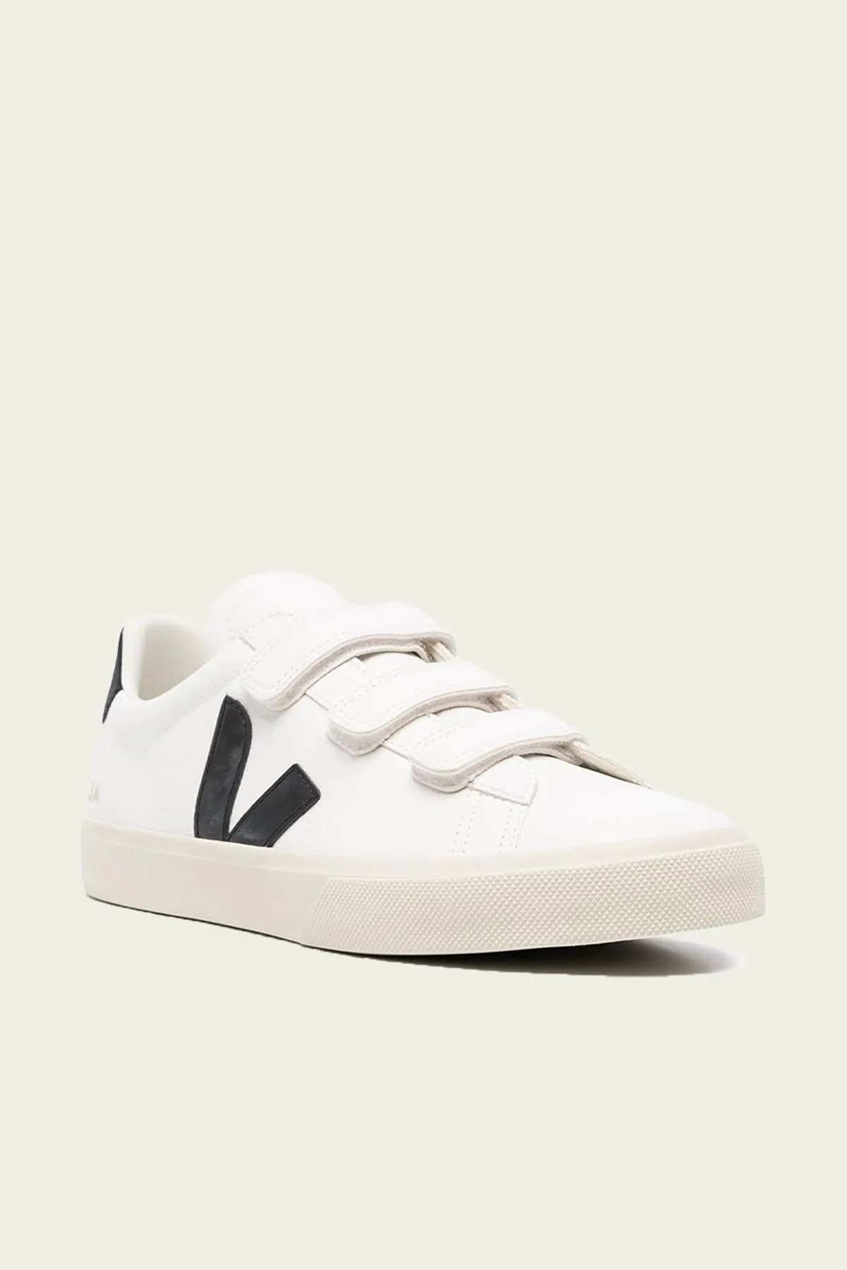 Recife Chromefree Leather Men Sneaker in White Black