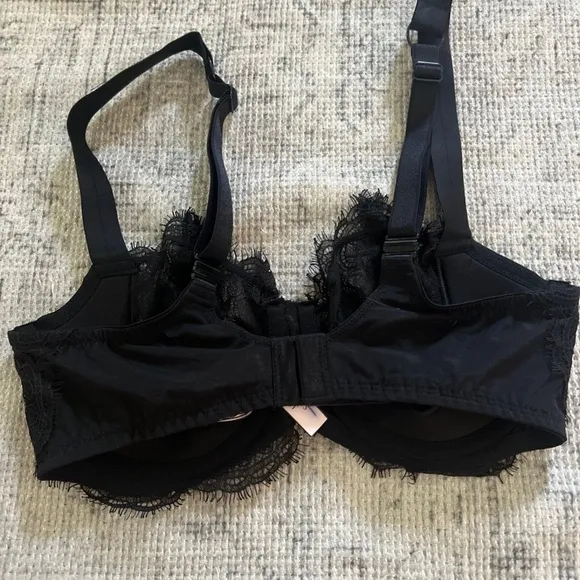 Shine Strap Lace Unlined Bra