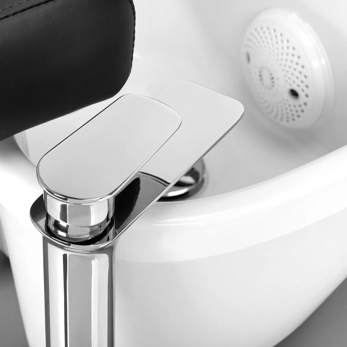 SPA PEDICURE CHAIR AZZURRO 016C WITH HYDROMASSAGE BLACK
