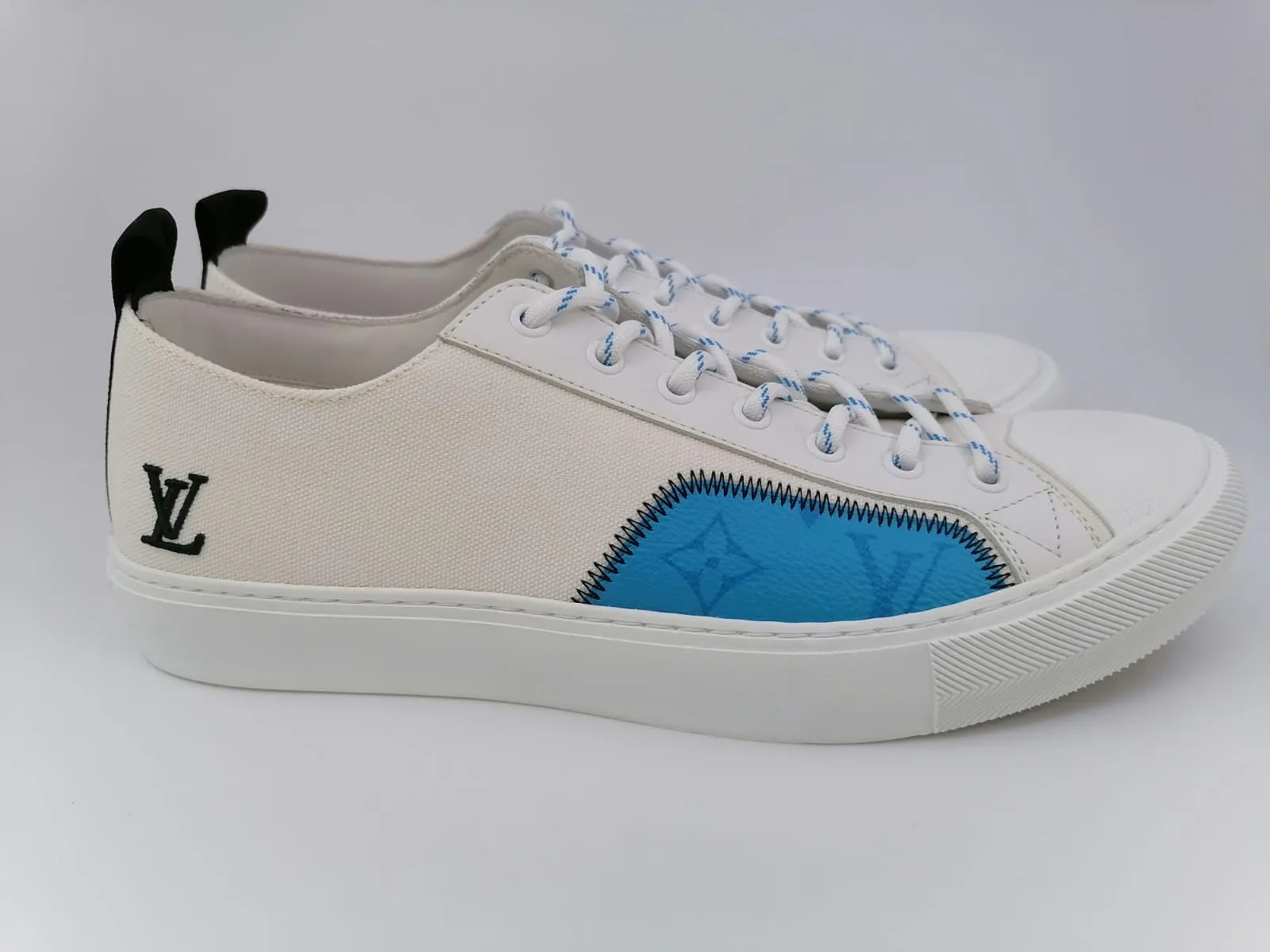 Tattoo Sneaker