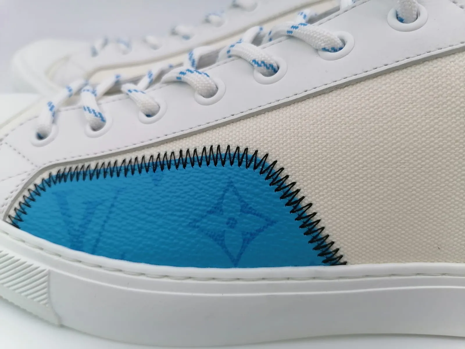 Tattoo Sneaker