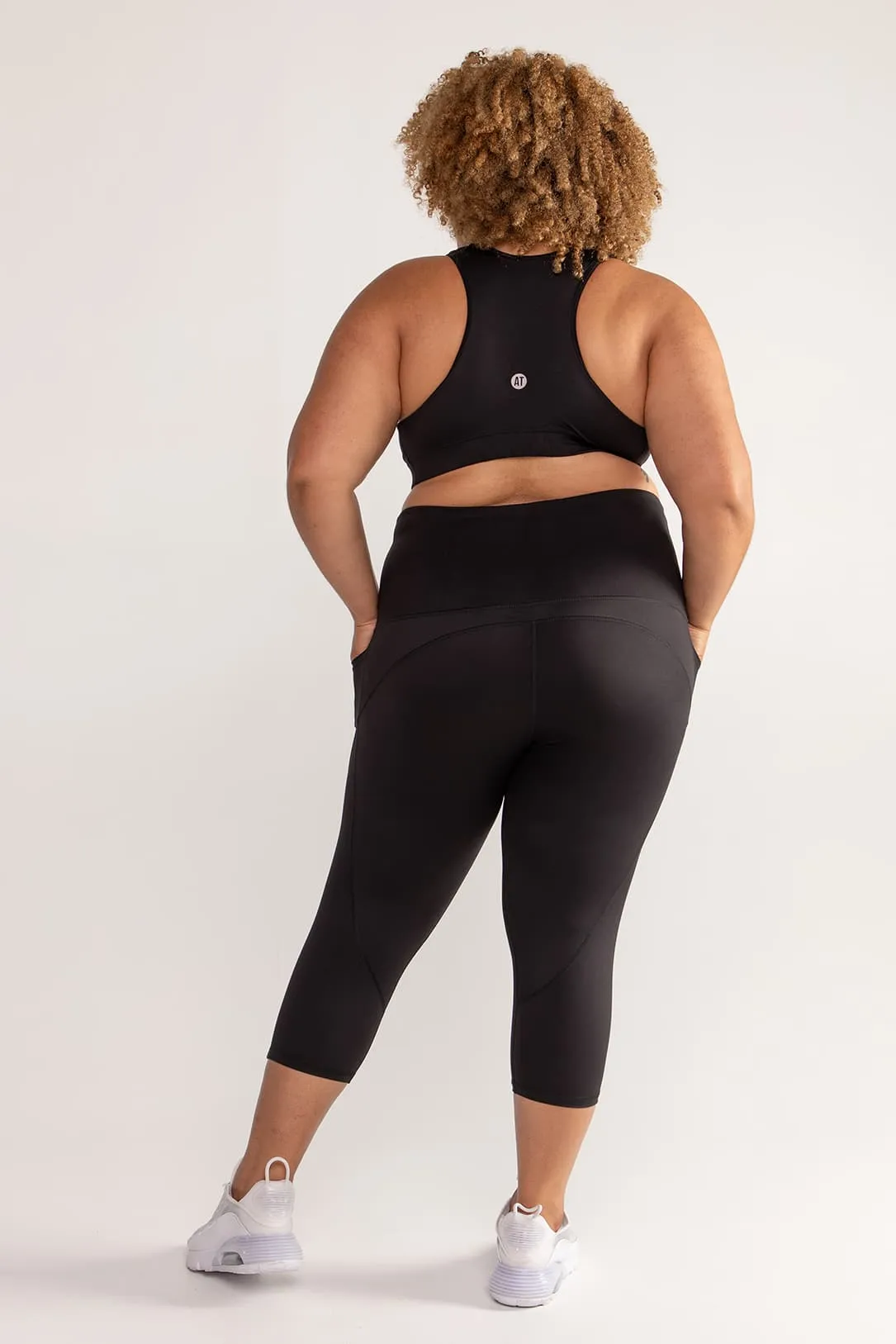 Training Pocket Move 7/8 Length Legging - Black