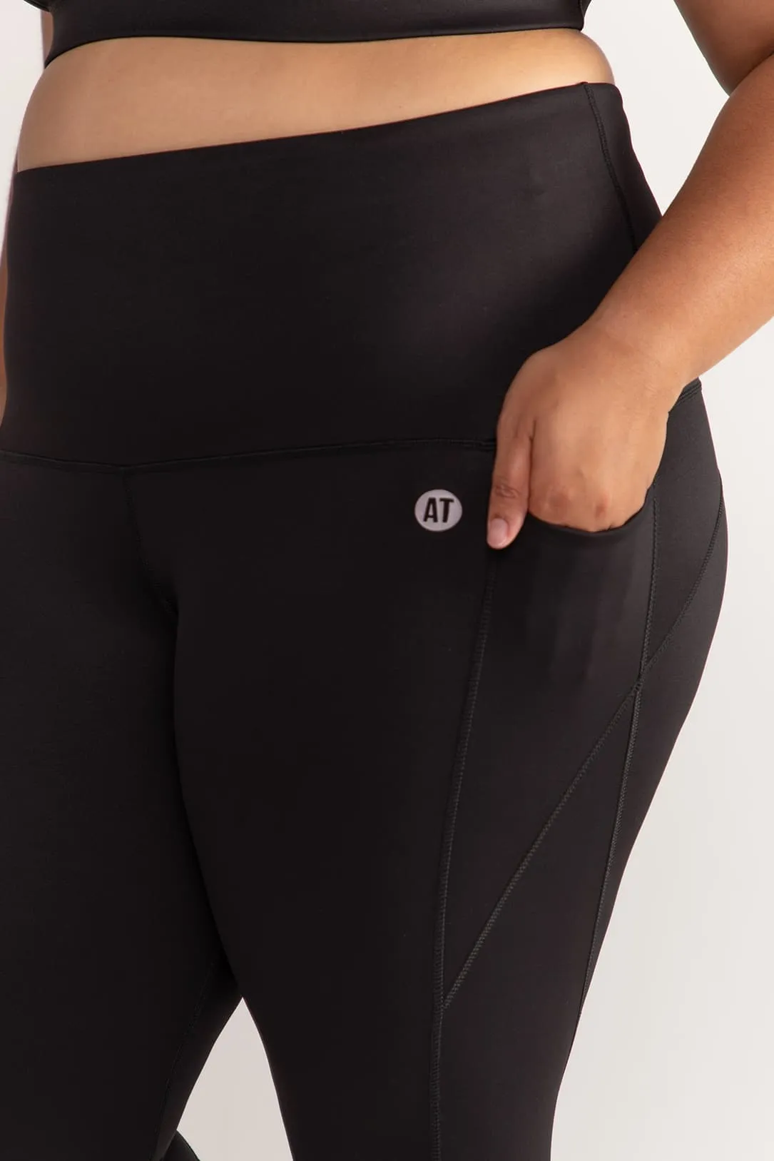 Training Pocket Move 7/8 Length Legging - Black
