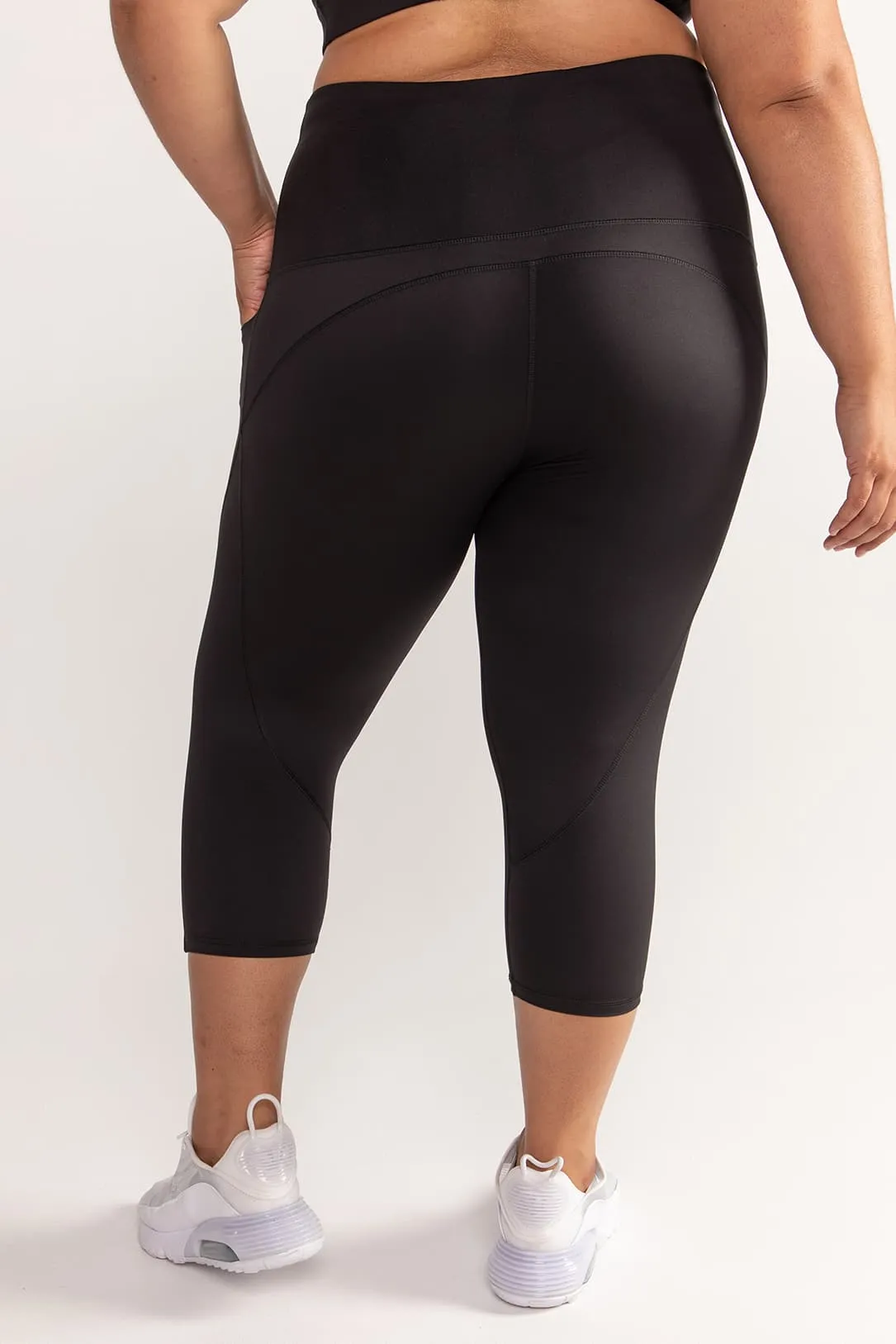 Training Pocket Move 7/8 Length Legging - Black