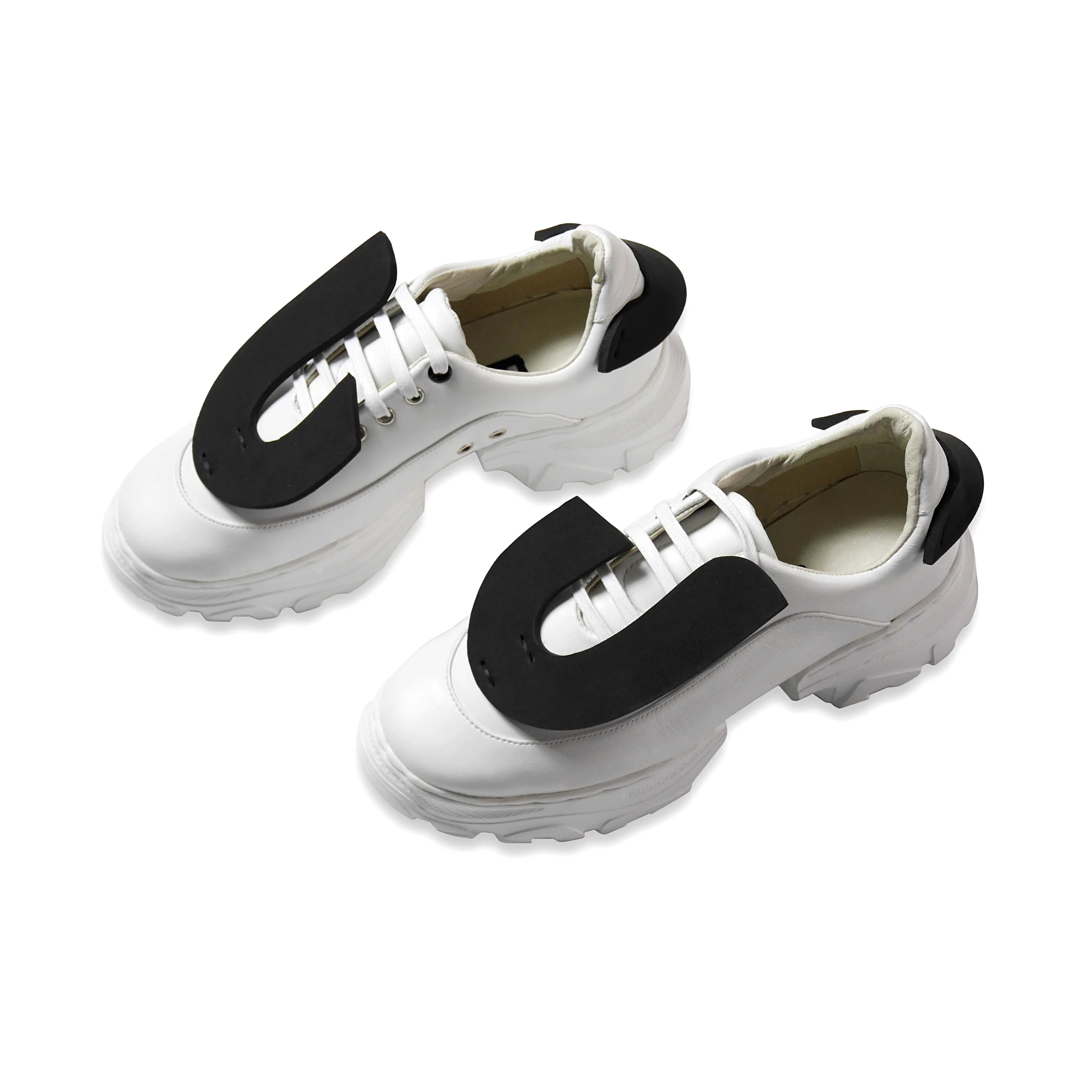 U Disc Sneakers