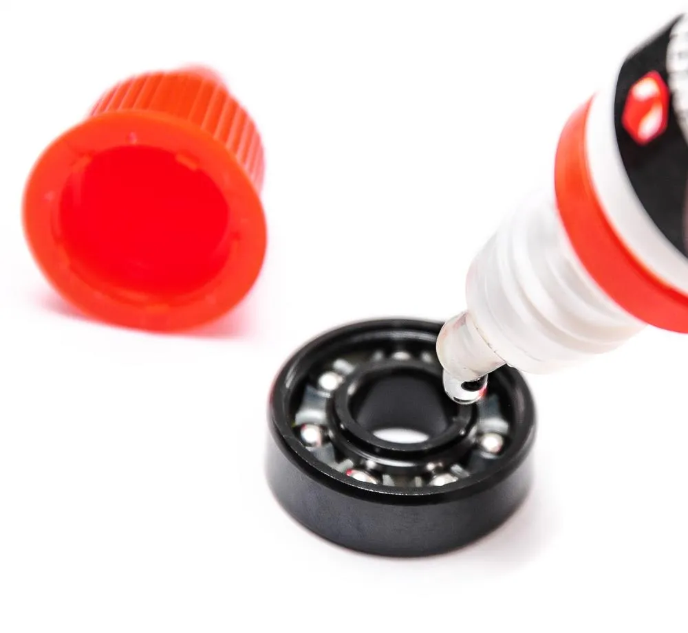 Venom Premium Precision Gold Skateboard Bearings & Venom Bearing Lubricant Pack