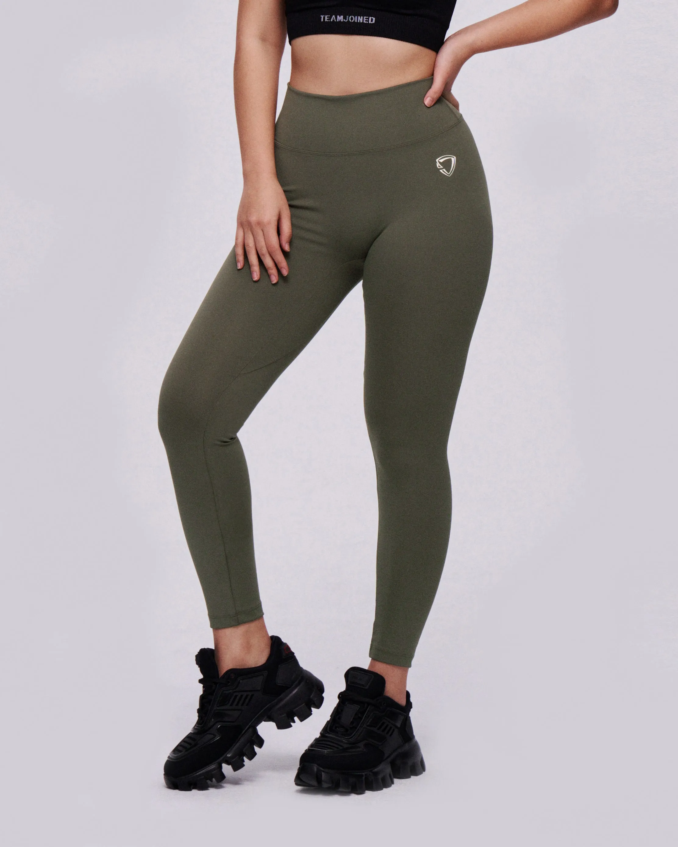 Women Essential Leggings