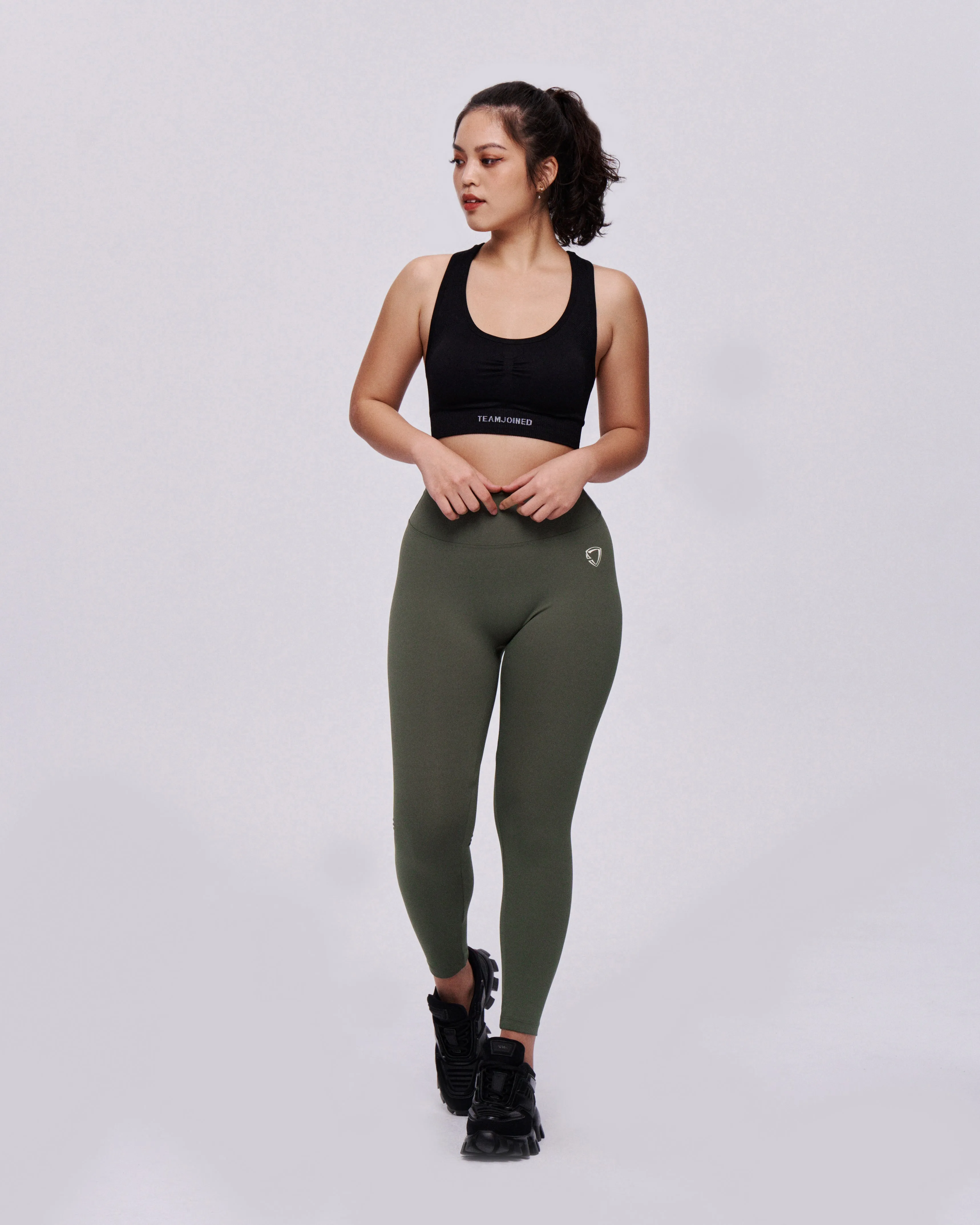Women Essential Leggings