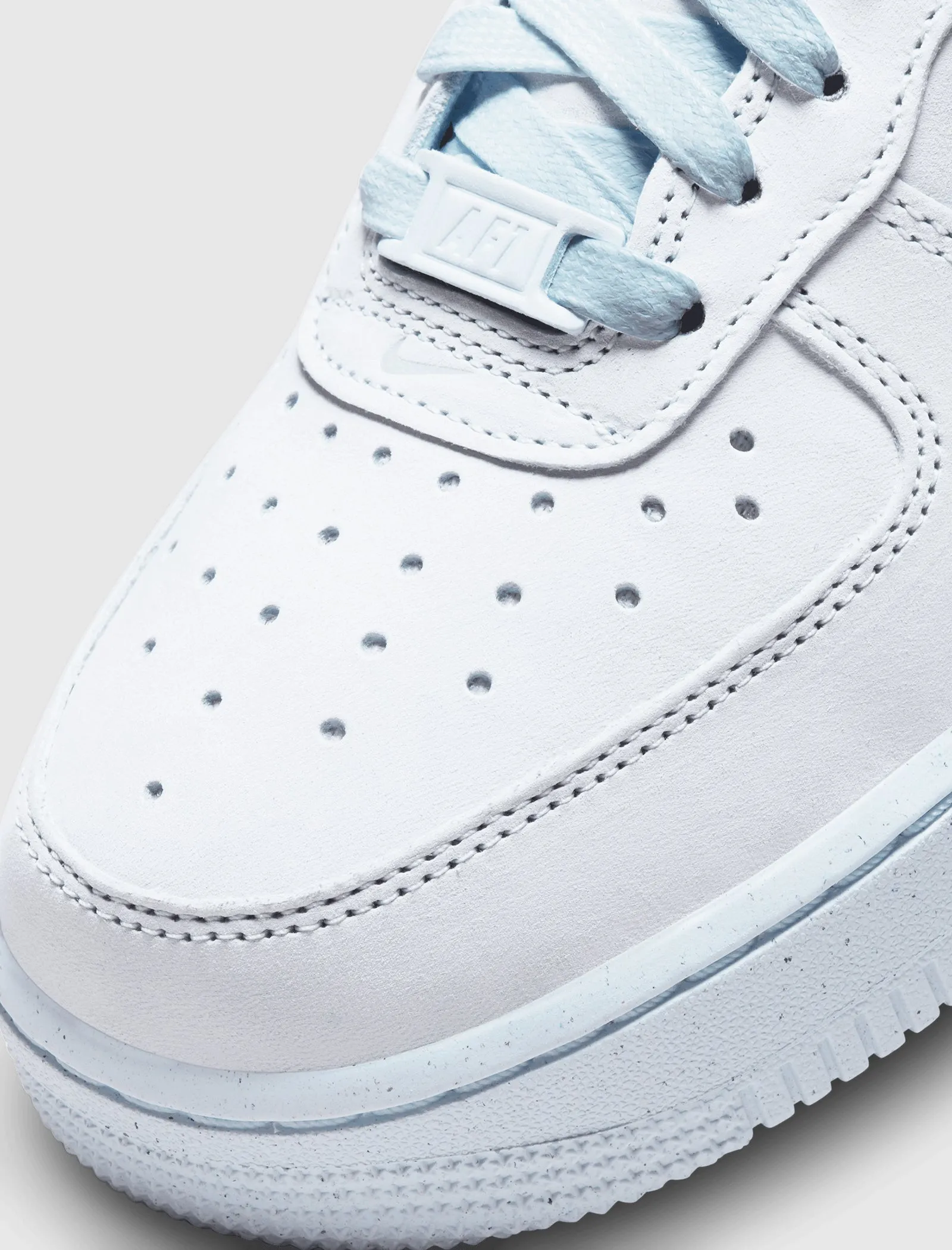 WOMEN'S AIR FORCE 1 '07 PRM "BLUE TINT"